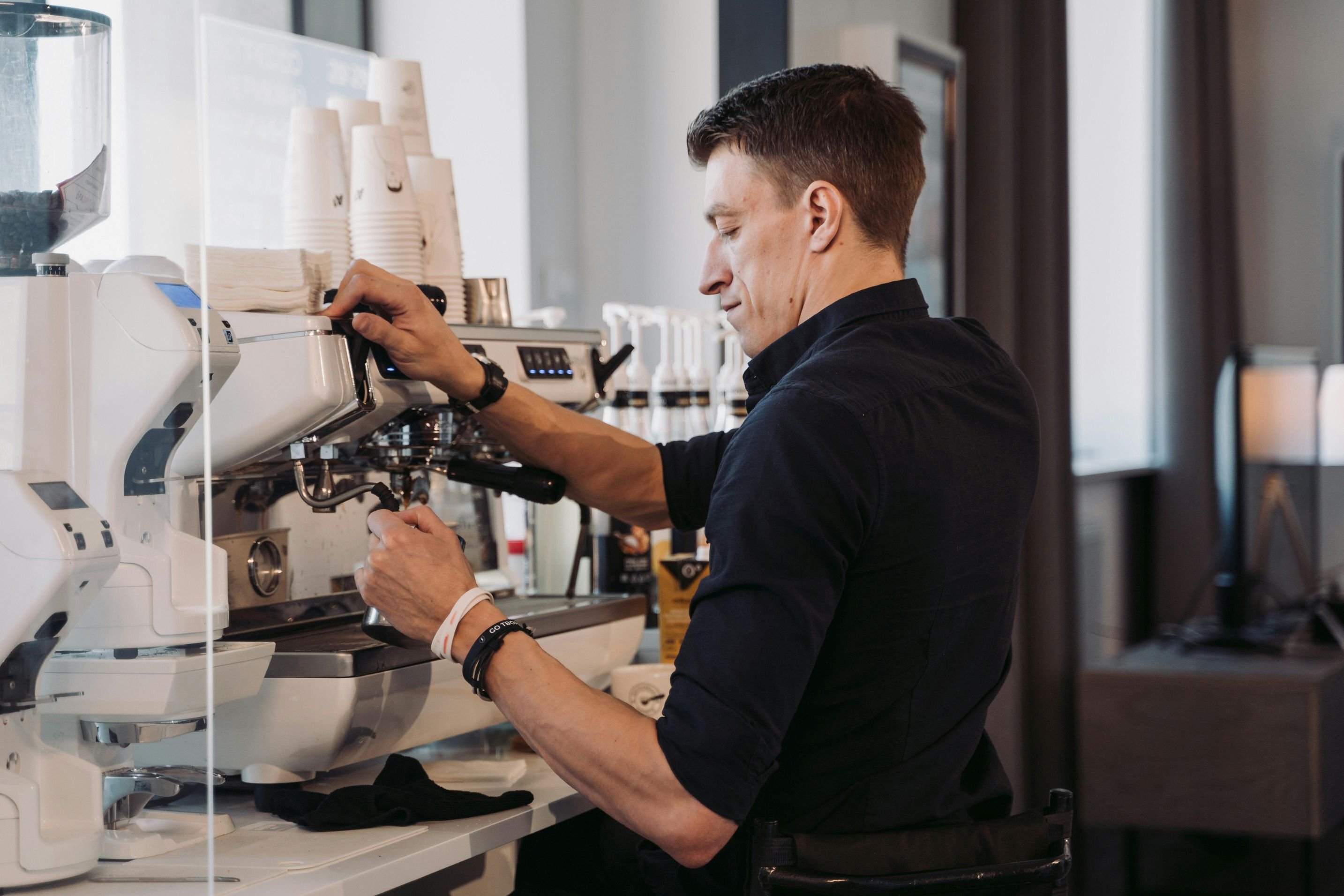 Employee safety around equipment - Golden State Health and Safety Solutions